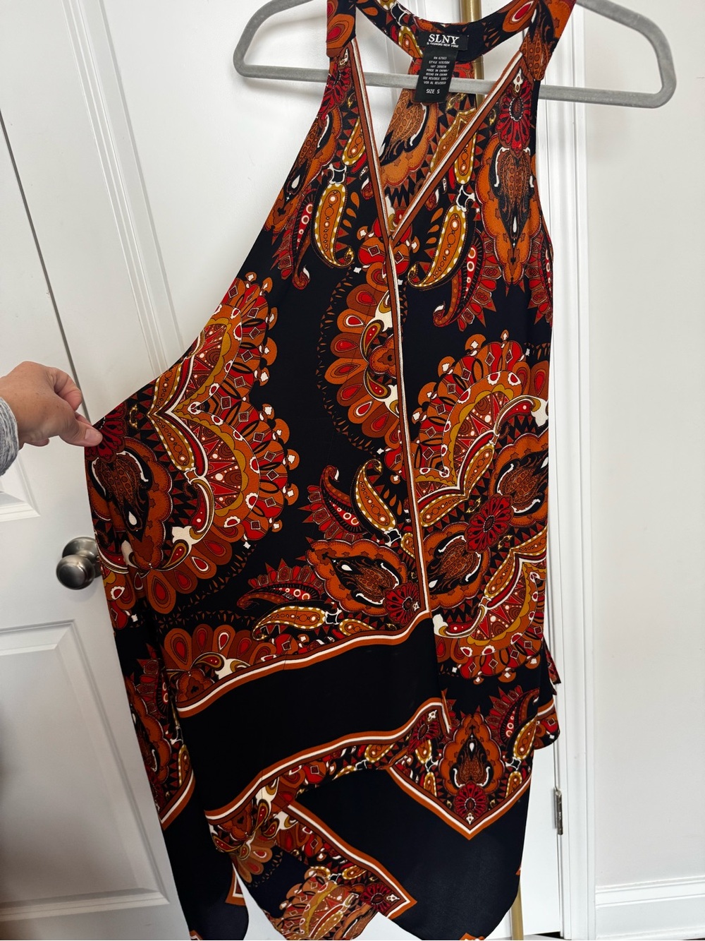 ☀️ SLNY Boho Paisley Maxi Handkerchief Dress - Picture 3 of 5